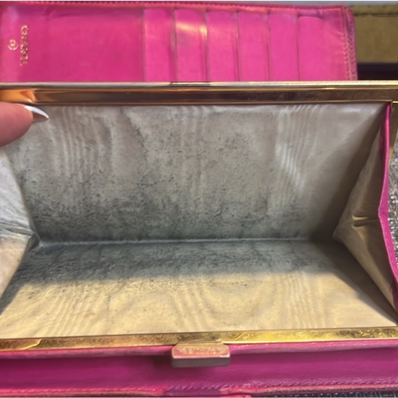 AUTHENTIC CHANEL CAVAIR LONG WALLET/CHANEL SUNGLASSES BUNDLE - Picture 10 of 17